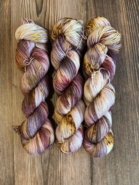 Garlic Bulbs - Homestead Harvest Collection - Sweet Pea & Sparrow - Dyed to Order