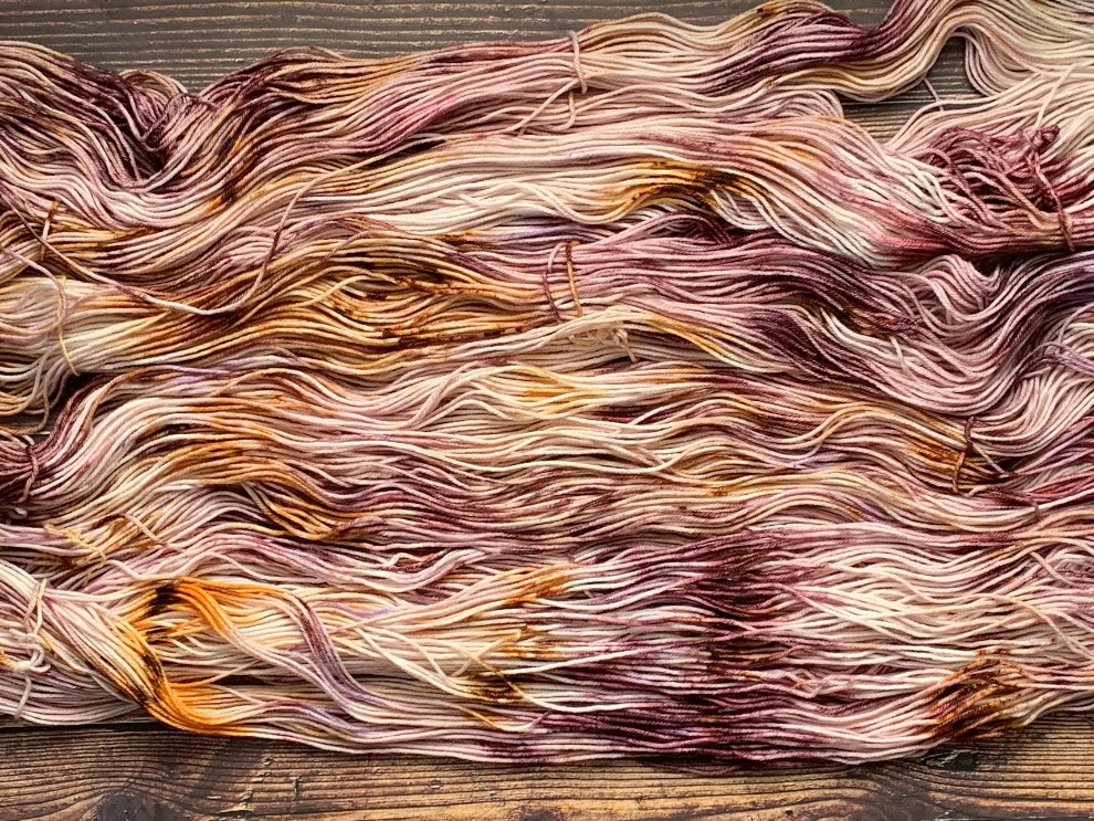 Garlic Bulbs - Homestead Harvest Collection - Sweet Pea & Sparrow - Dyed to Order