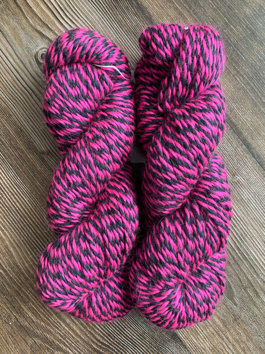 URU yarn- electric