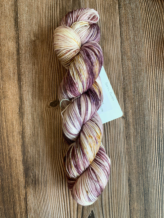 Single lot- Platinum sock weight