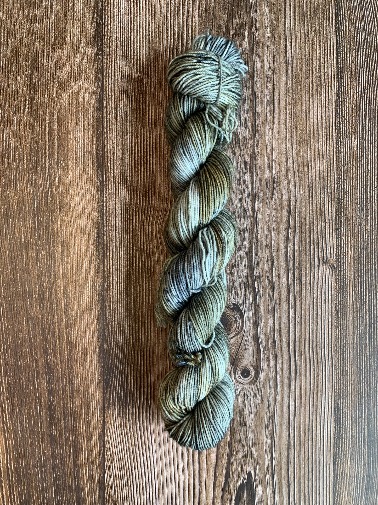 Single lot- 50g - Platinum fingering/sock weight